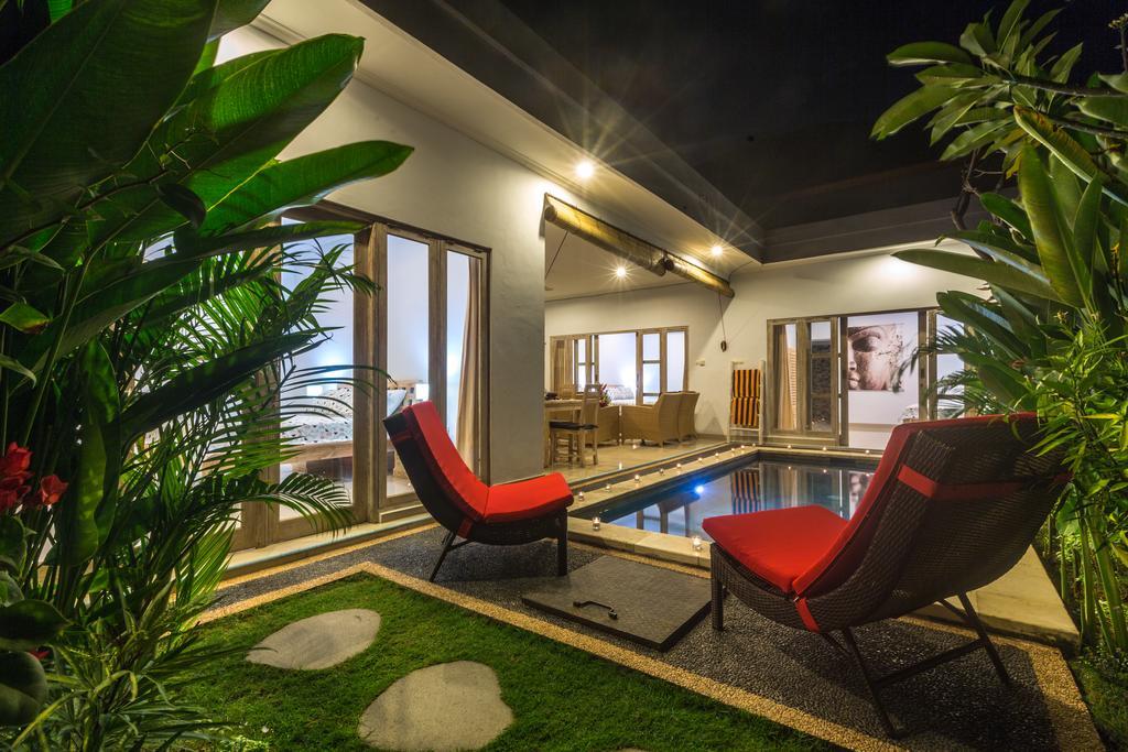 Castro Villa Seminyak Exterior foto